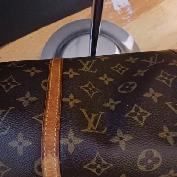 (Authenticated)Louis Vuitton Papillon 30 - Picture 8 of 10